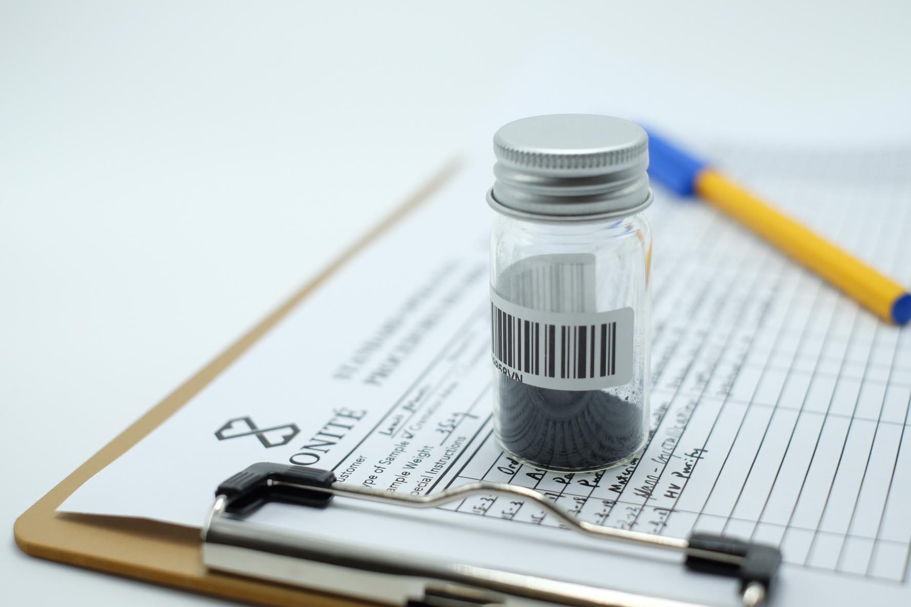 The origin color of LONITÉ cremation diamond from ashes is amber yellow